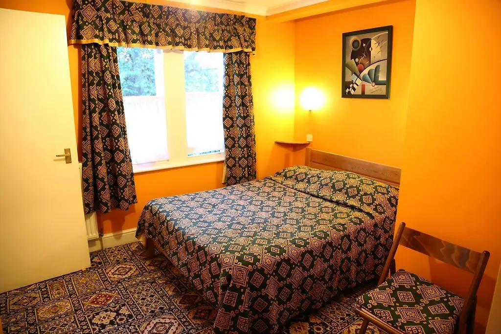 Beaver Hotel-1