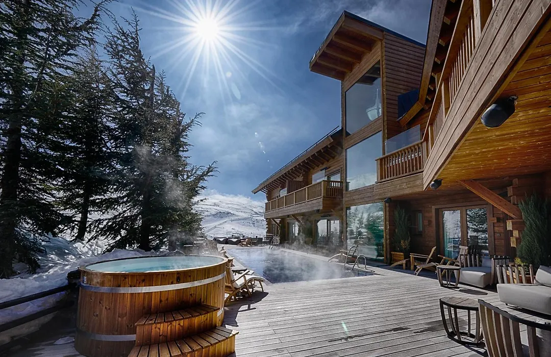 El Lodge, Ski & Spa-1
