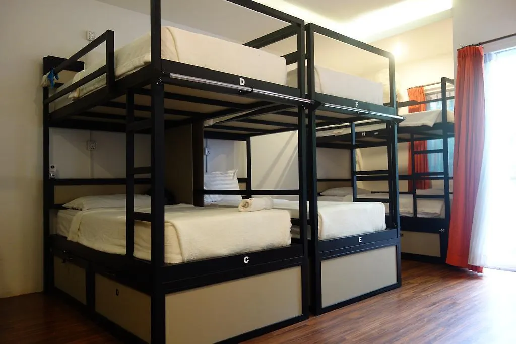 Billabong Hostel-1