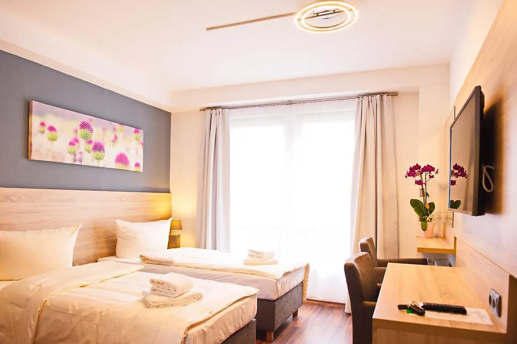 Blncty Hotel-1