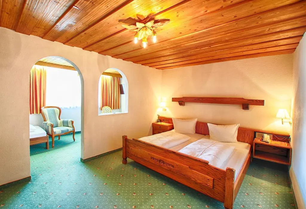 Hotel Der Silbertaler-1