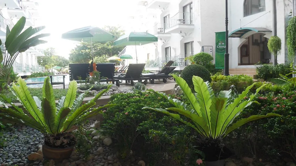 Naklua Beach Resort-1
