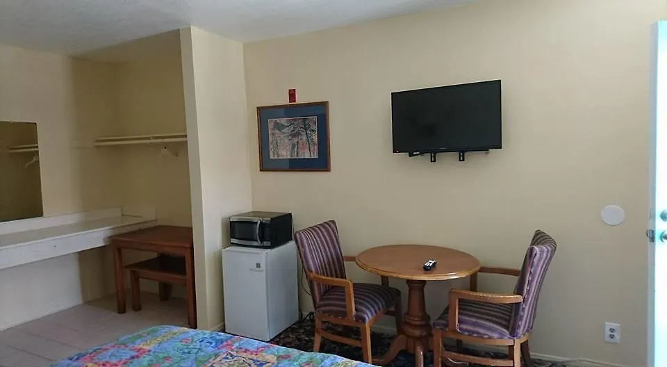 Bristol Motel-1