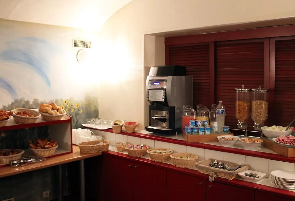 New Hotel Saint Lazare-1
