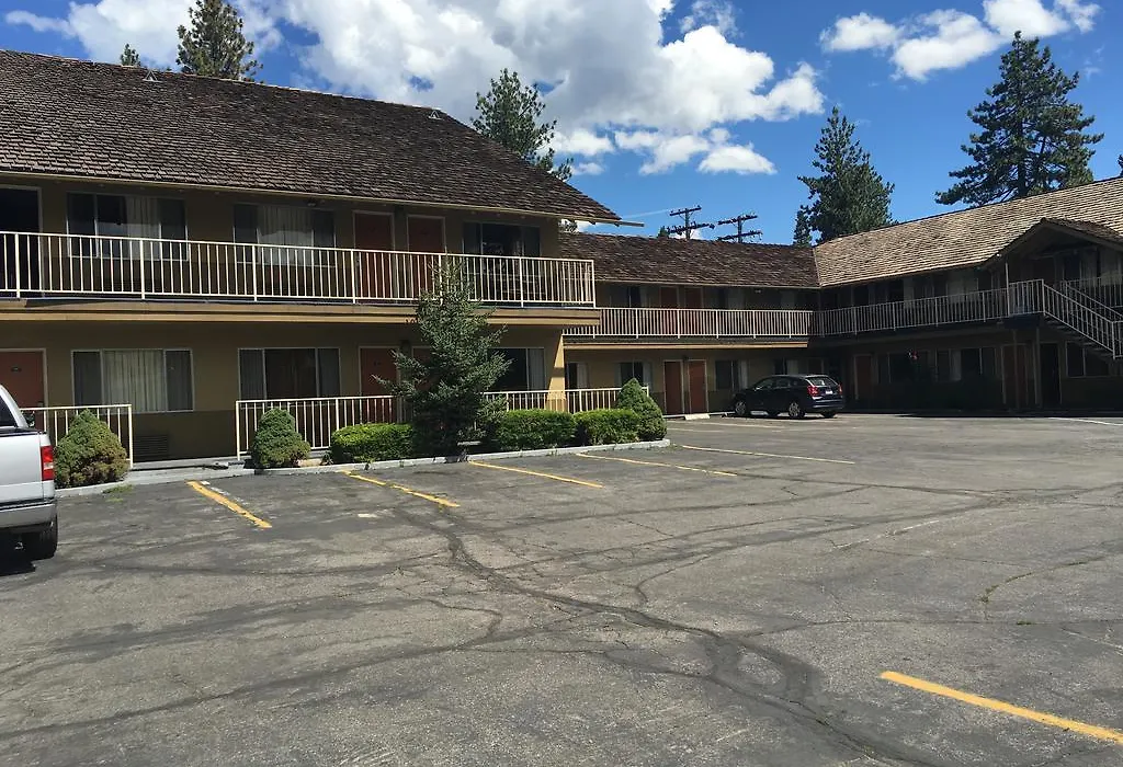 Howard Johnson By Wyndham South Lake Tahoe-1