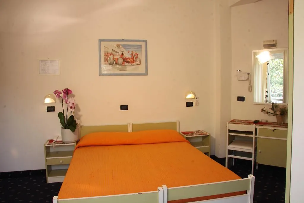 Hotel Tilly-1