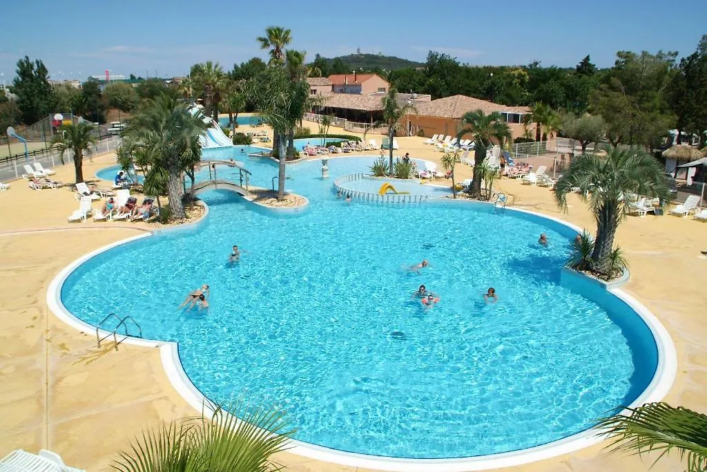 Camping Resort Les Champs Blancs-1
