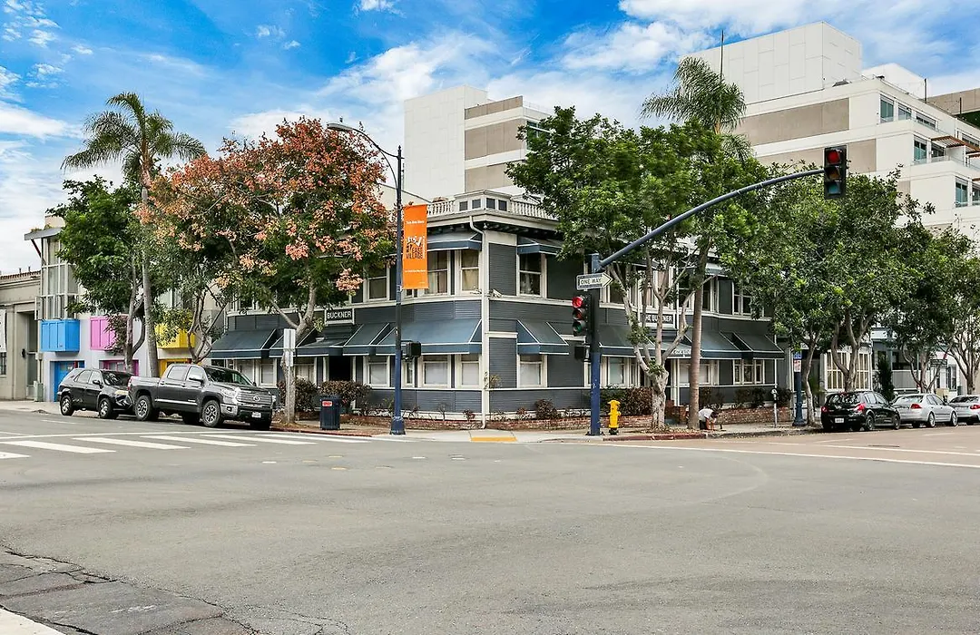 Buckner Hotel-1