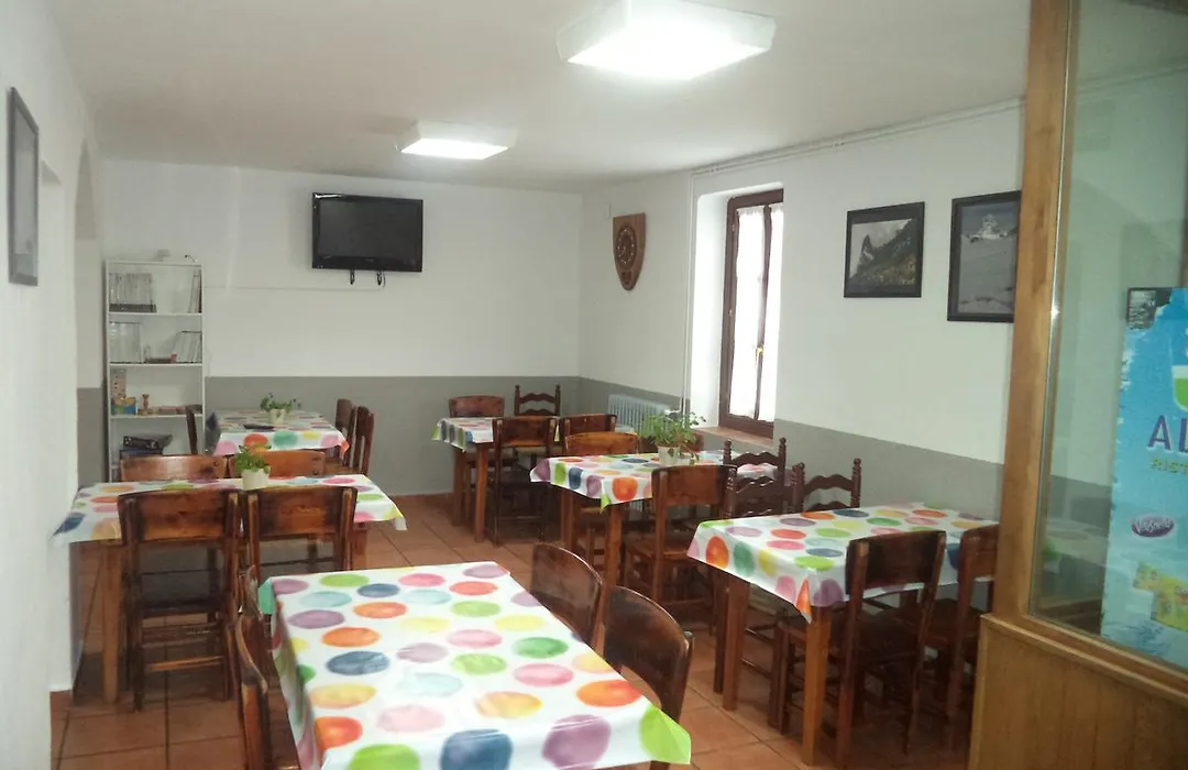 Albergue de Canfranc Estación-1