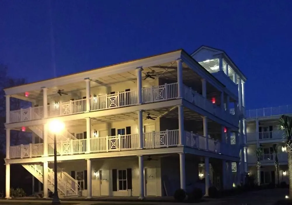 Carriage House Inn-1