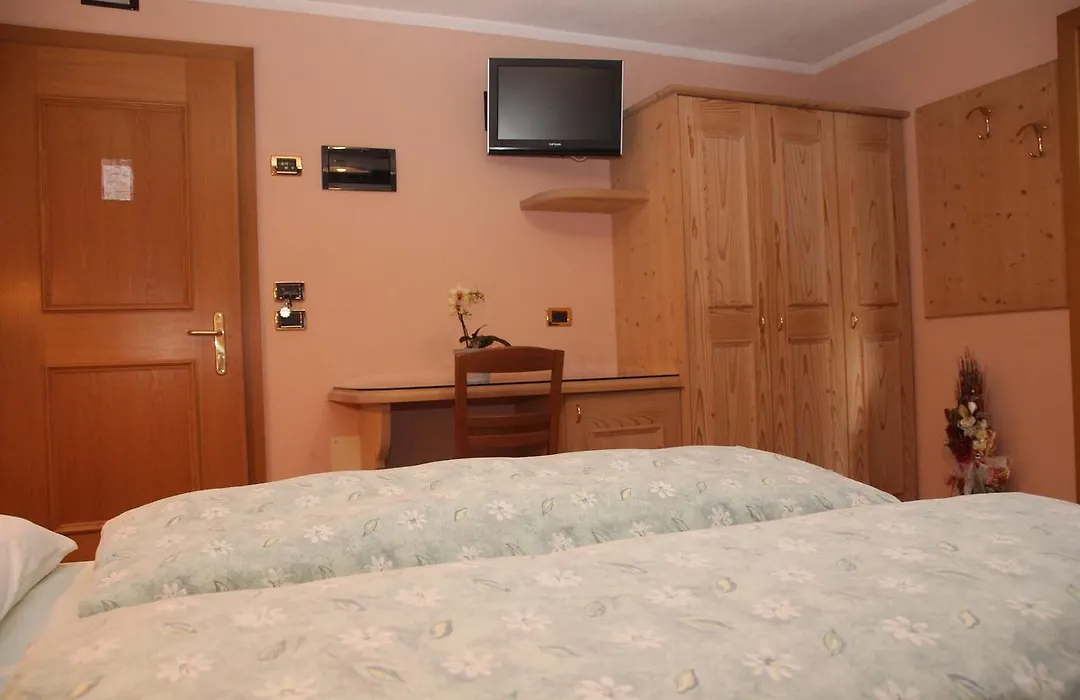 Albergo Caravasc-1