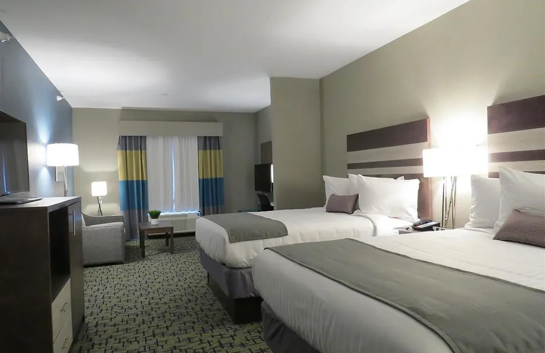 Spark By Hilton Erie-1