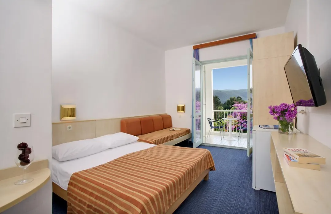 Marina Sunny Hotel By Valamar-1