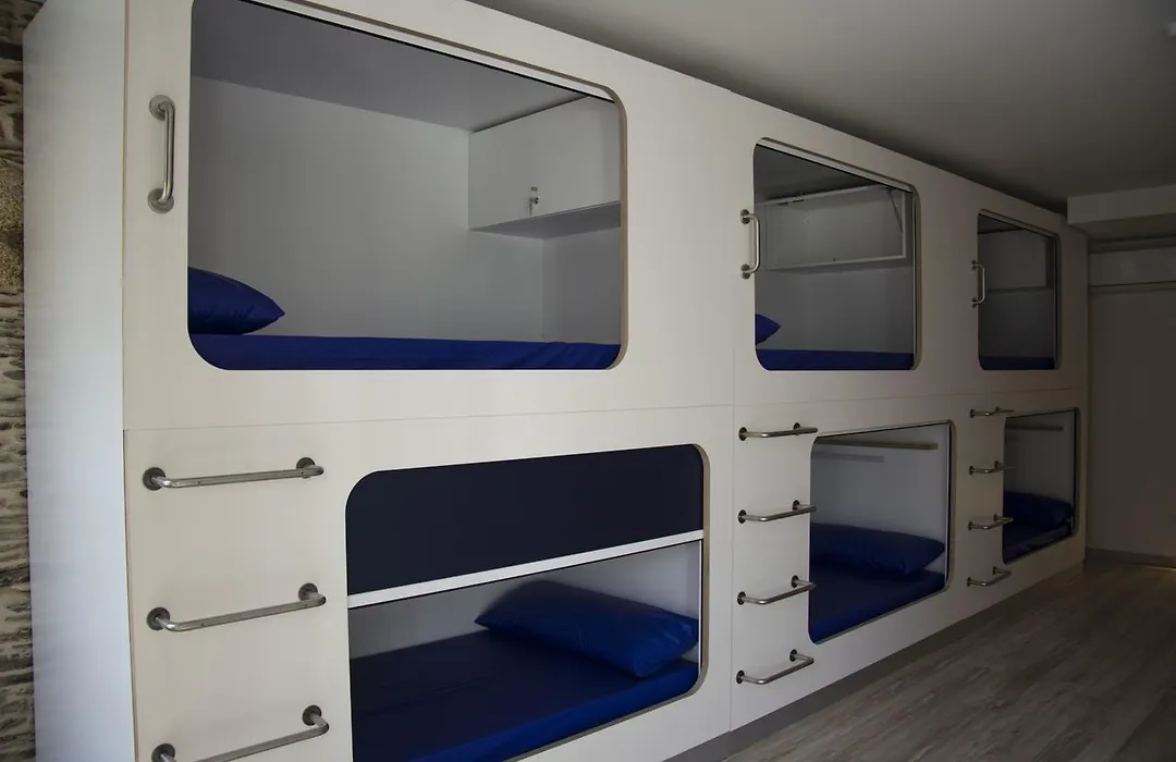 Hostel Cross (Adults Only)-1
