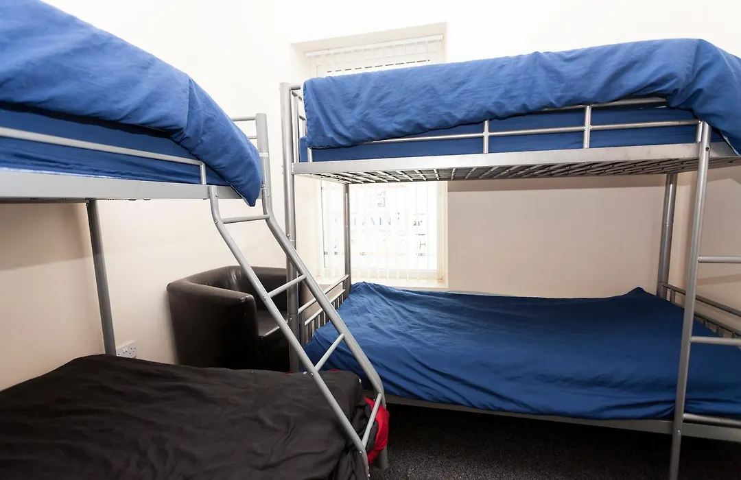 Budget Hostel-1