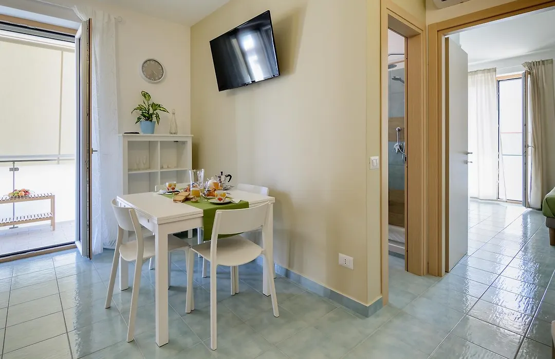 Greco B&B-1