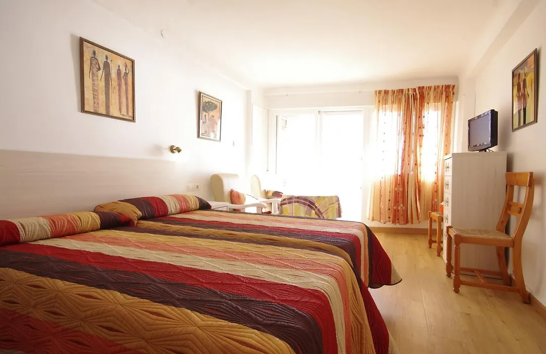 Apartamentos Los Pinos-1