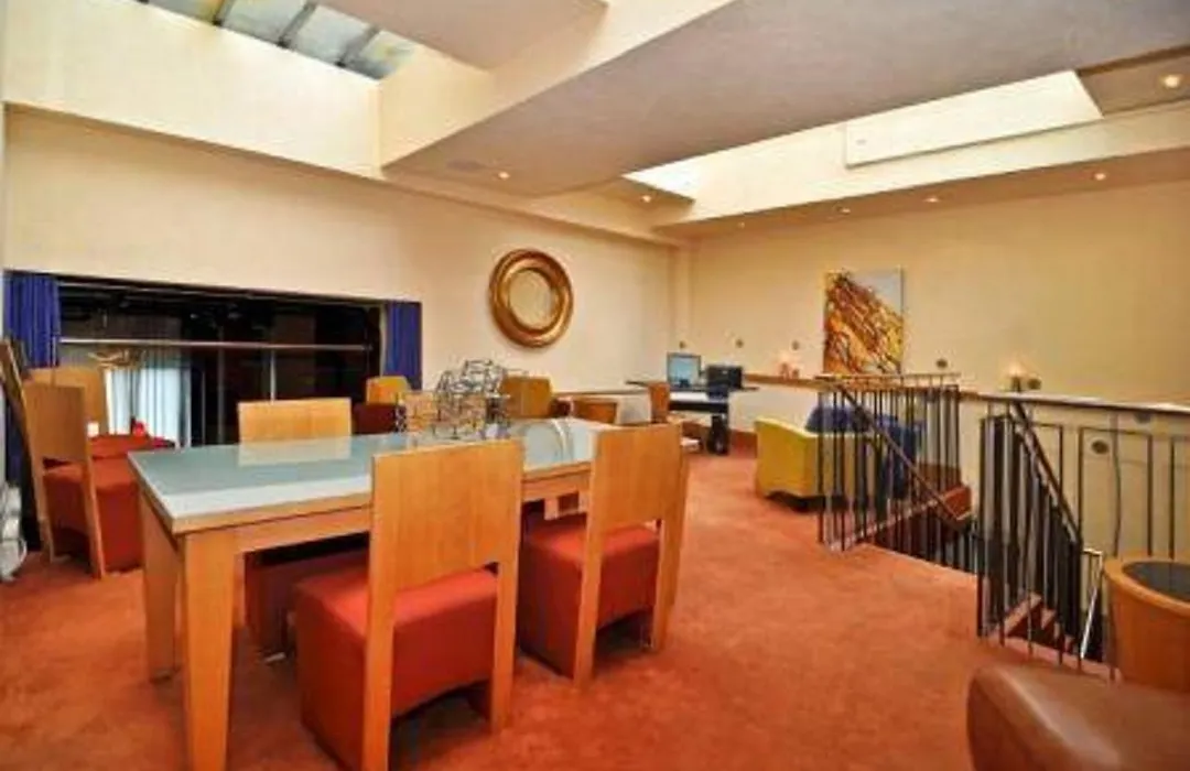 Hotel Metropolis-1