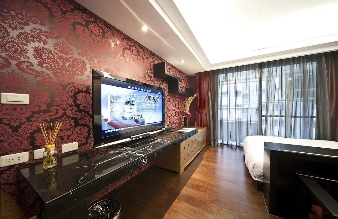 Itaipei Service Apartment-1
