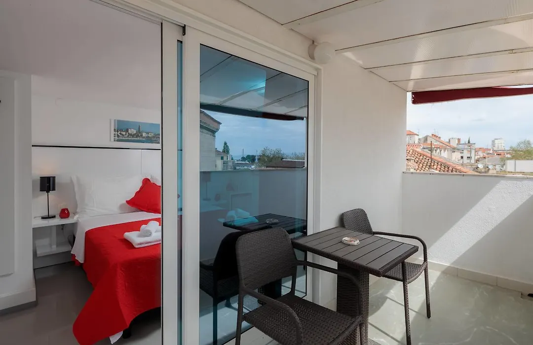Plr Luxury Rooms-1