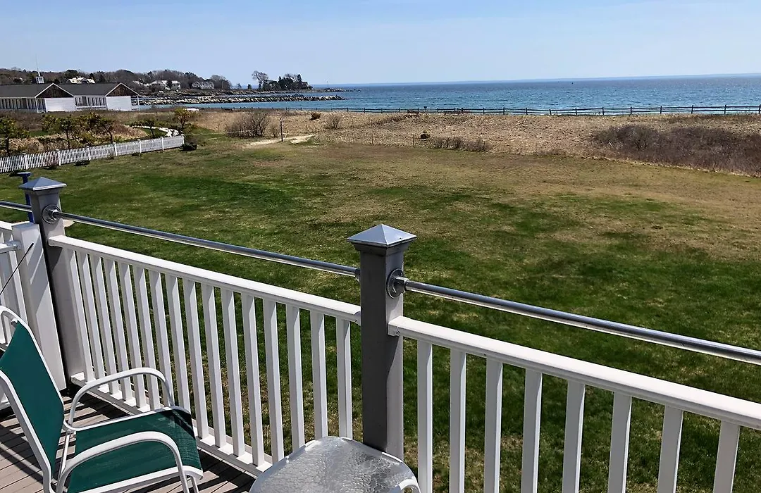 The Seaside Inn-1