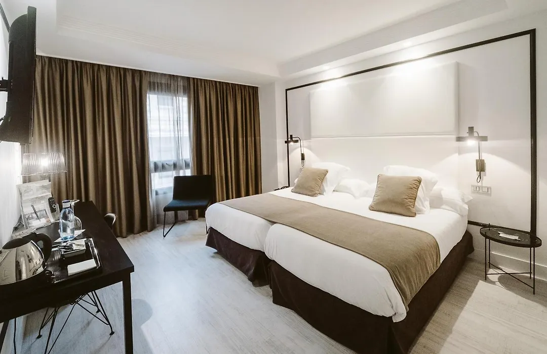 Hotel Ilunion Abando Bilbao-1