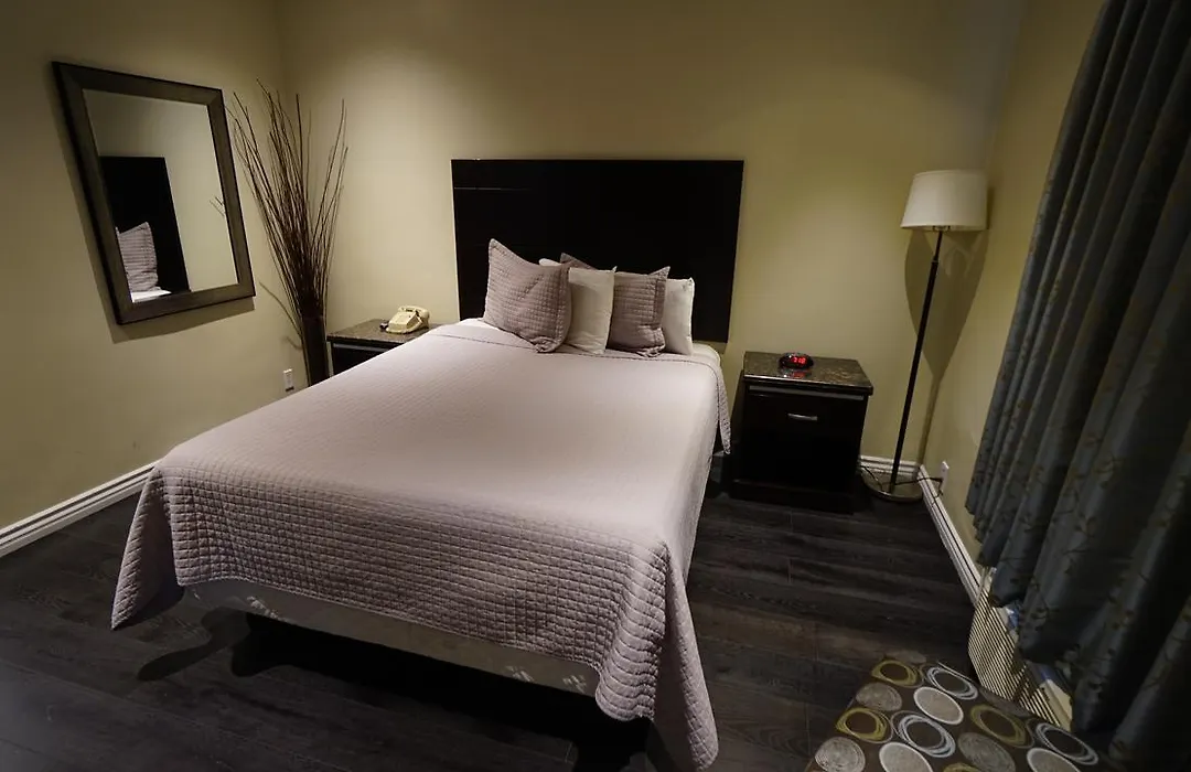 Trylon Hotel - Hollywood-1