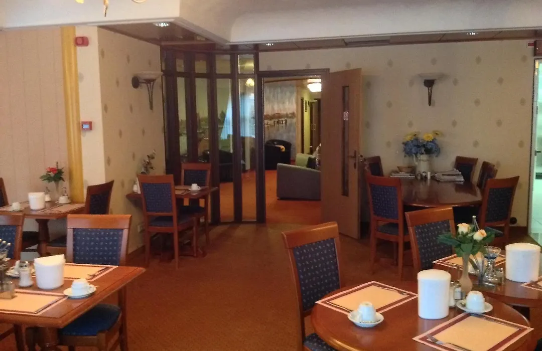 Suydersee Hotel-1
