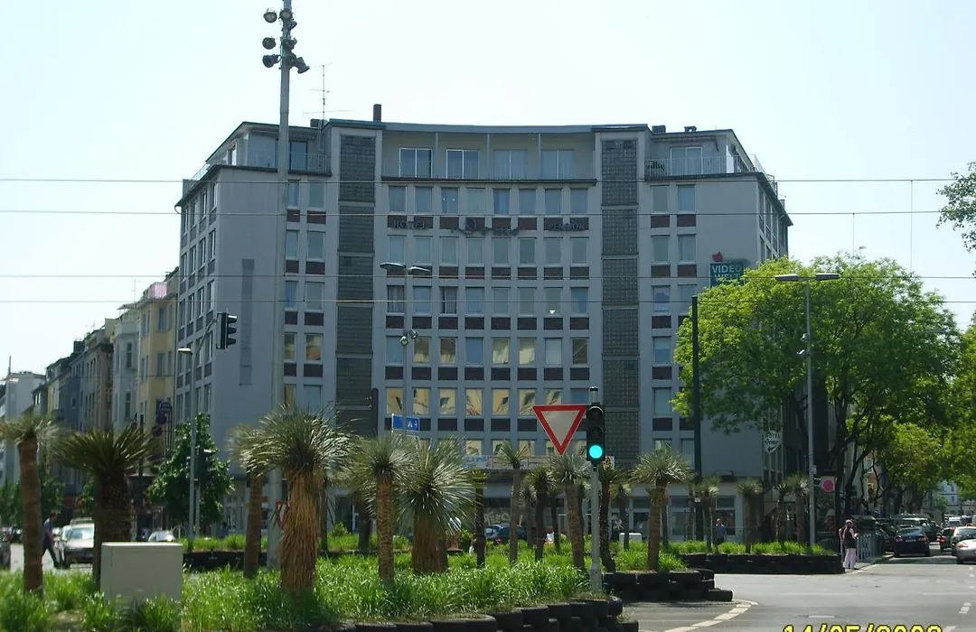 Domo Hotel Mondial-1