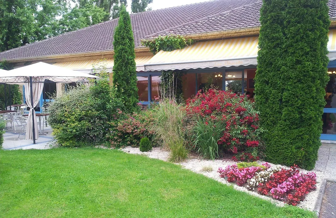 Hotel Des Dhuits-1