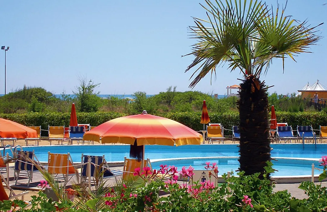 Hotel Bertha Fronte Mare-1