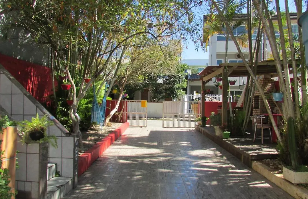 Pousada Residencial Coral Bombinhas-1