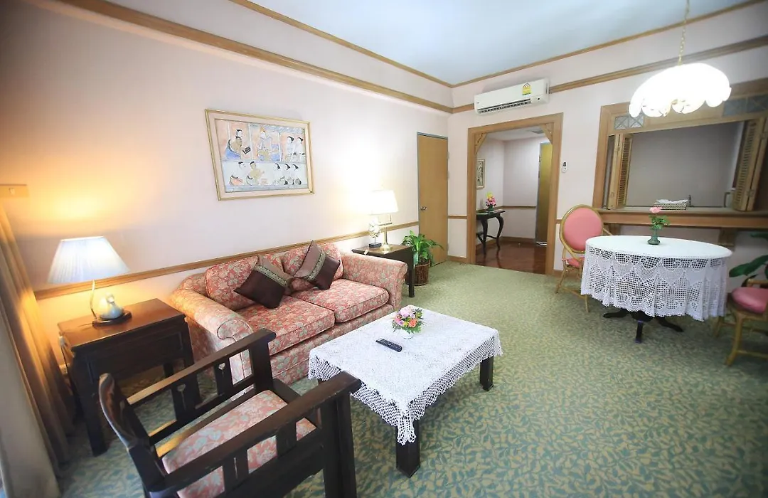 Kahavadi Chiang Rai, Curio Collection By Hilton-1