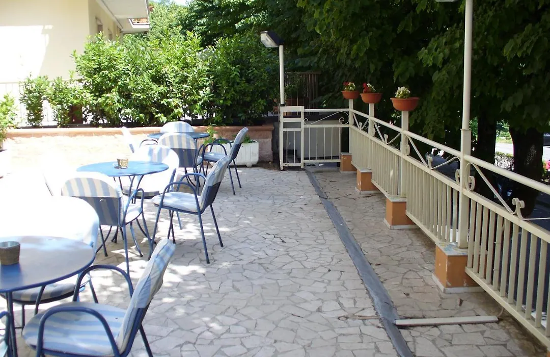 Hotel Gloria-1