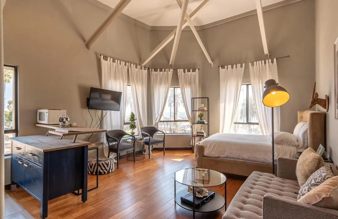 Ocean Luxury Lofts And Suites-1