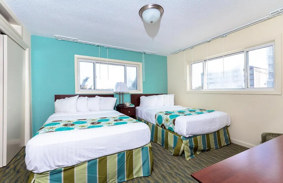 Beach Plaza Hotel-1
