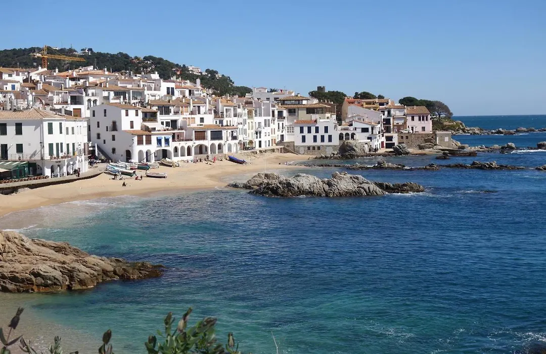 Apartamentos Port-Pelegri-1