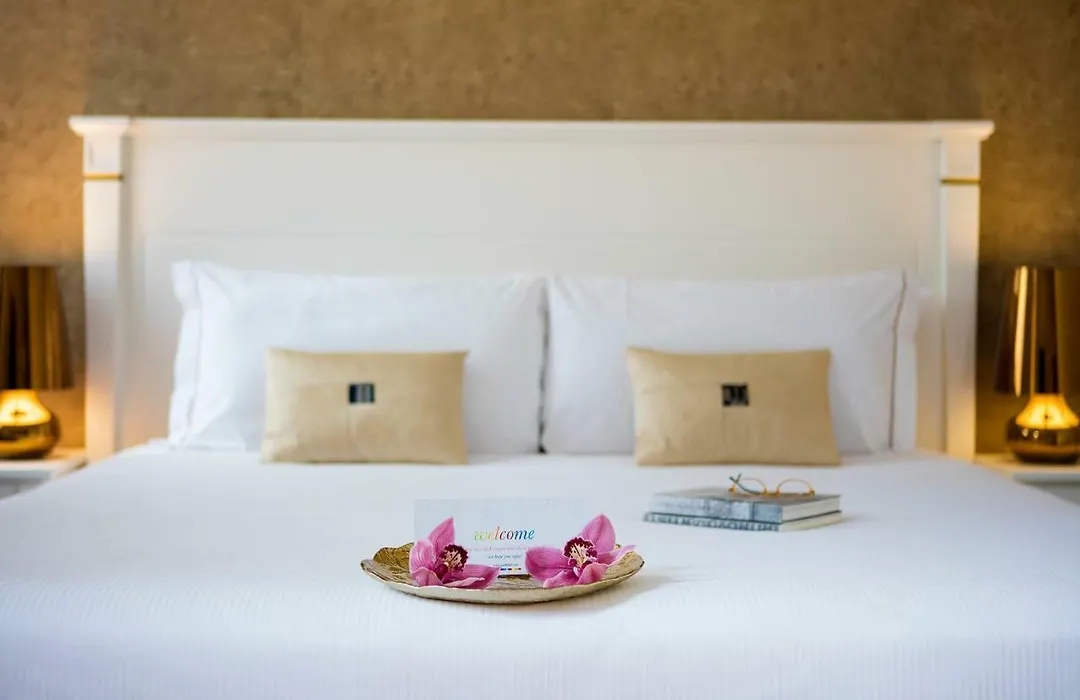 Axel Hotel Venezia - Adults Only-1