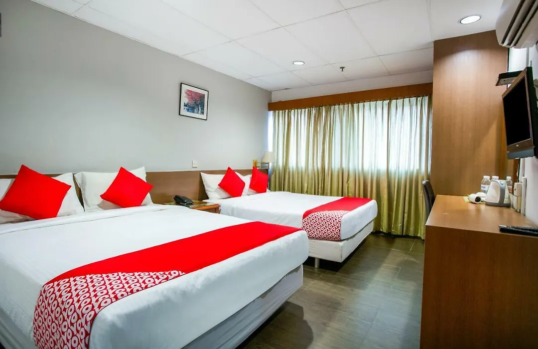 Oyo 106 Beach Hotel-1