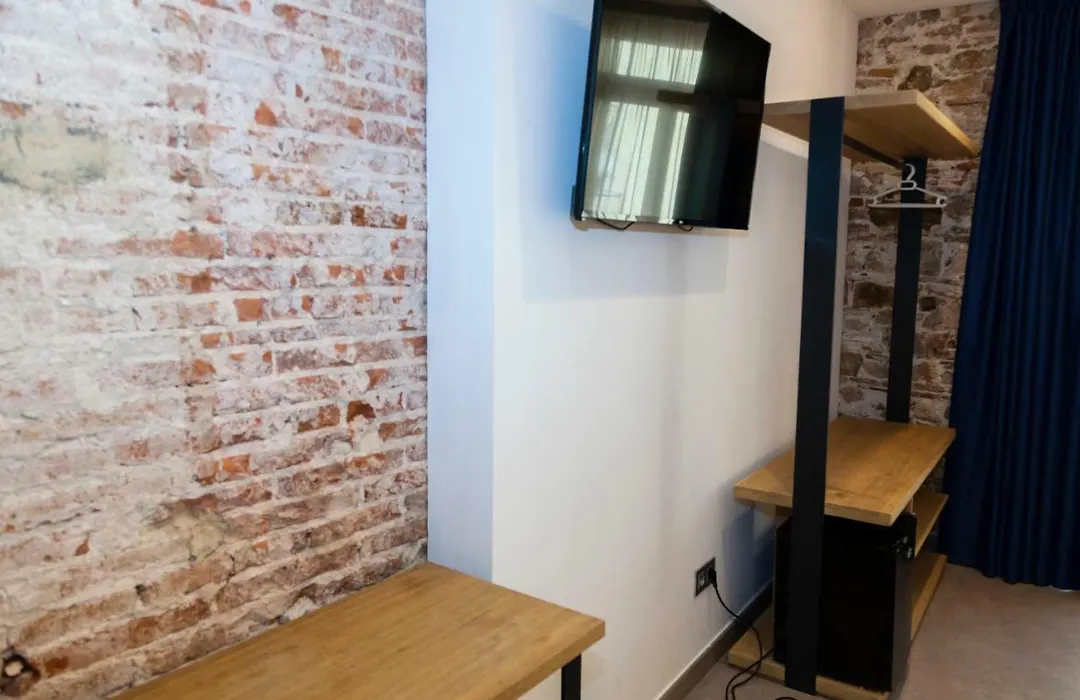 Hostal Paris-1