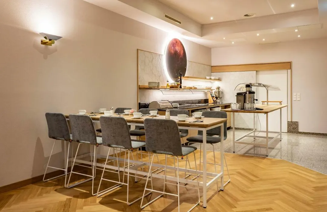 Starlight Suiten Hotel Renngasse-1