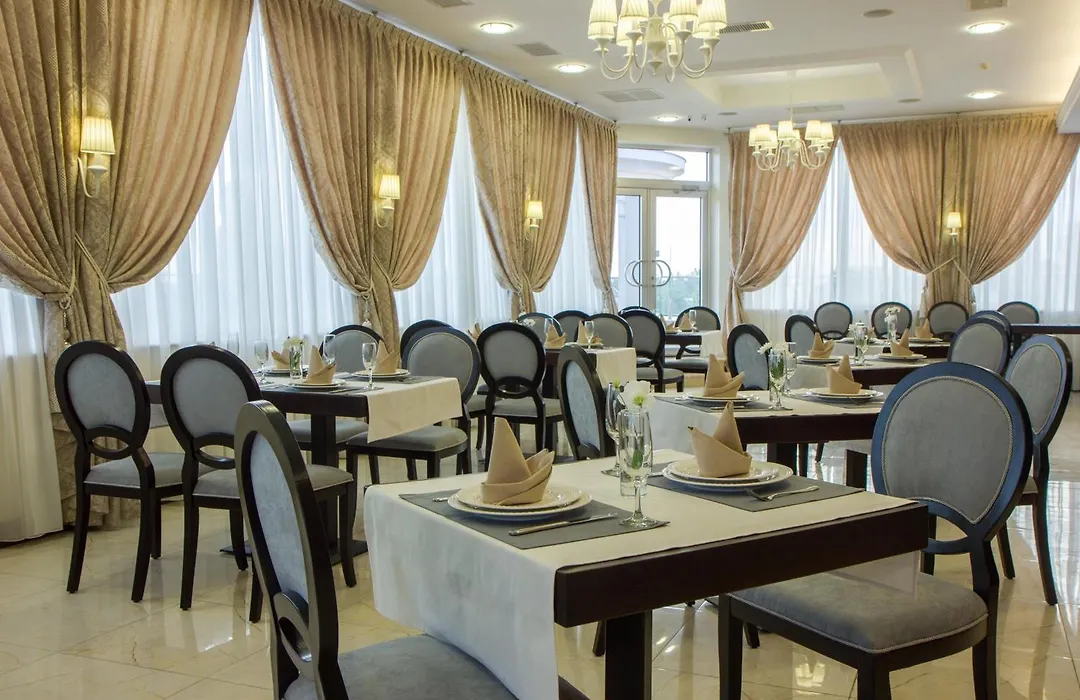 Alarus Luxe Hotel-1