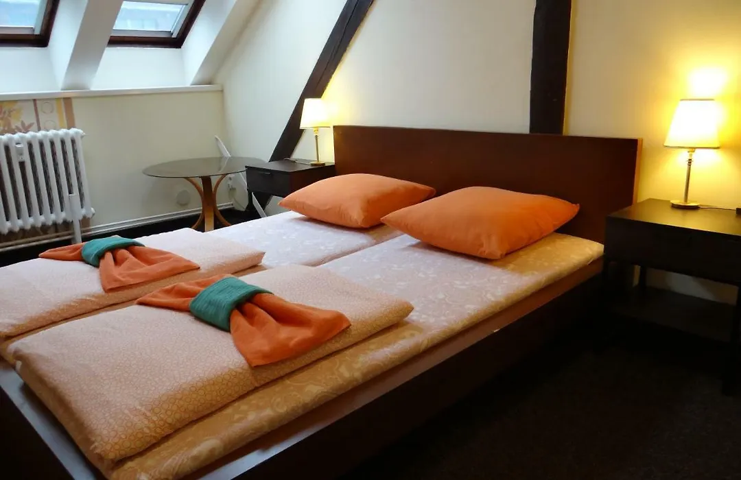Sokolska Youth Hostel-1