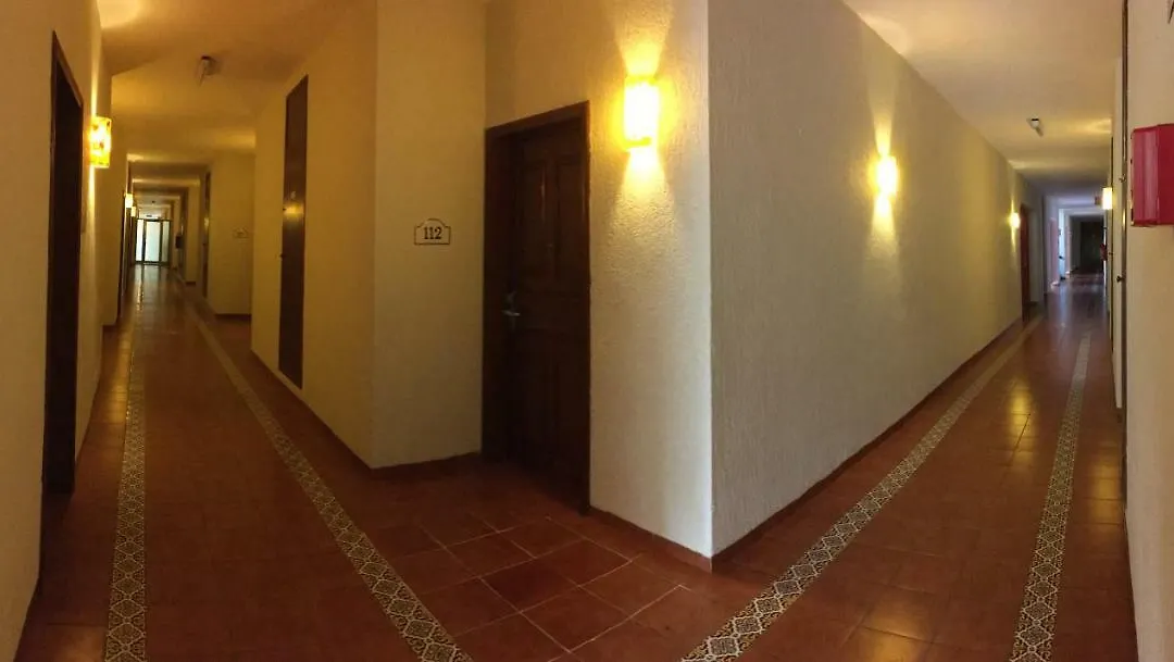 Hotel Margaritas Cancun-1