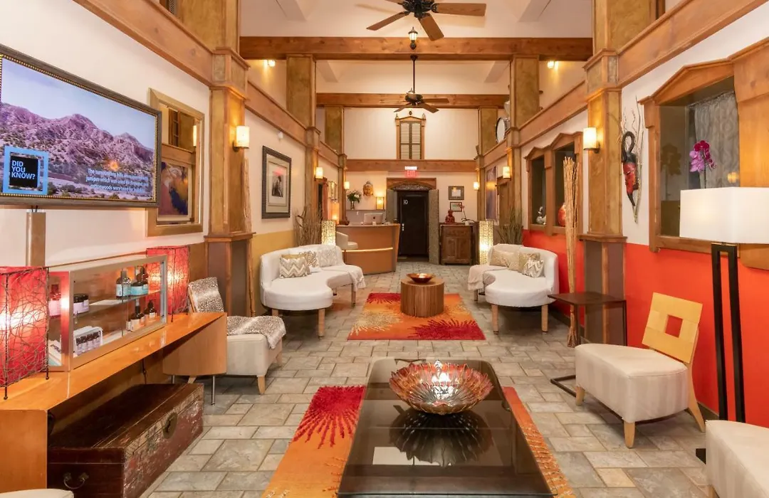 Luxx Boutique Hotel-1