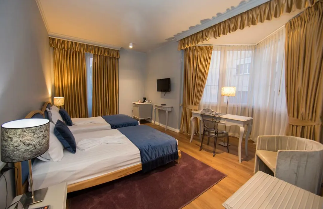 Classic Hotel-1