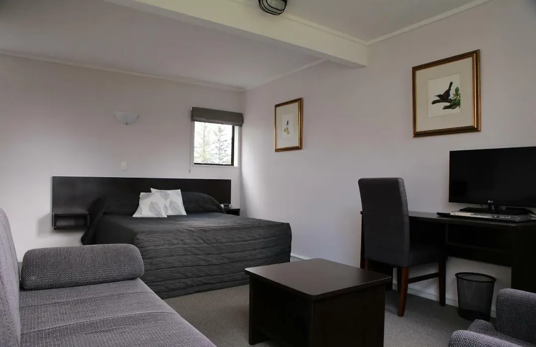Tussock Grove-1