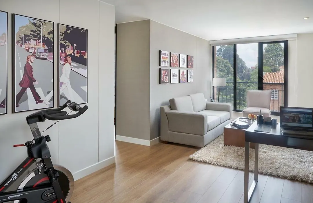 Hotel Celebrities Suites-1