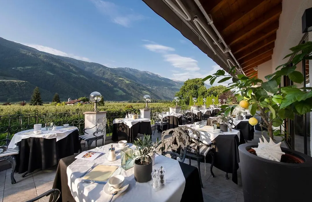 Hotel Roessl-1