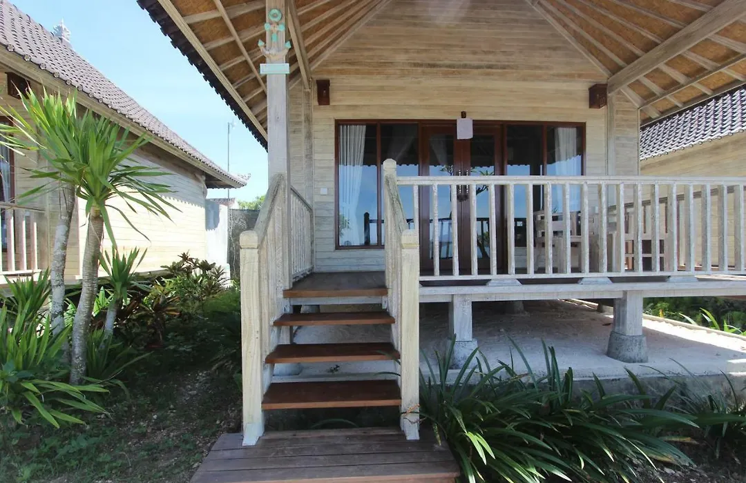 Ombak Bay Lembongan-1